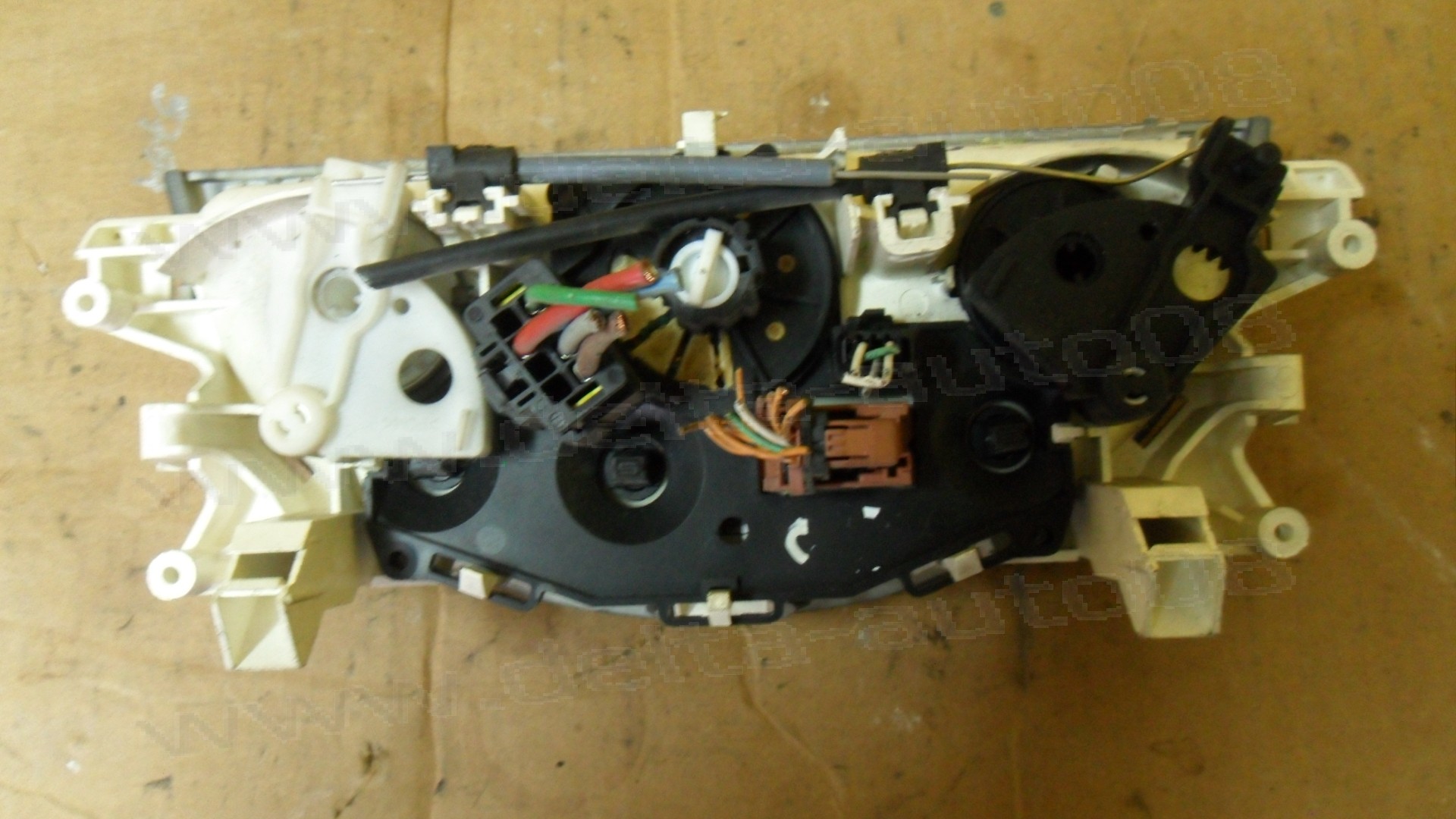 Панел контрол климатик за Citroen C5, 2001-2007г., F661023R X4, F661023R, F661023RX4, 69392202