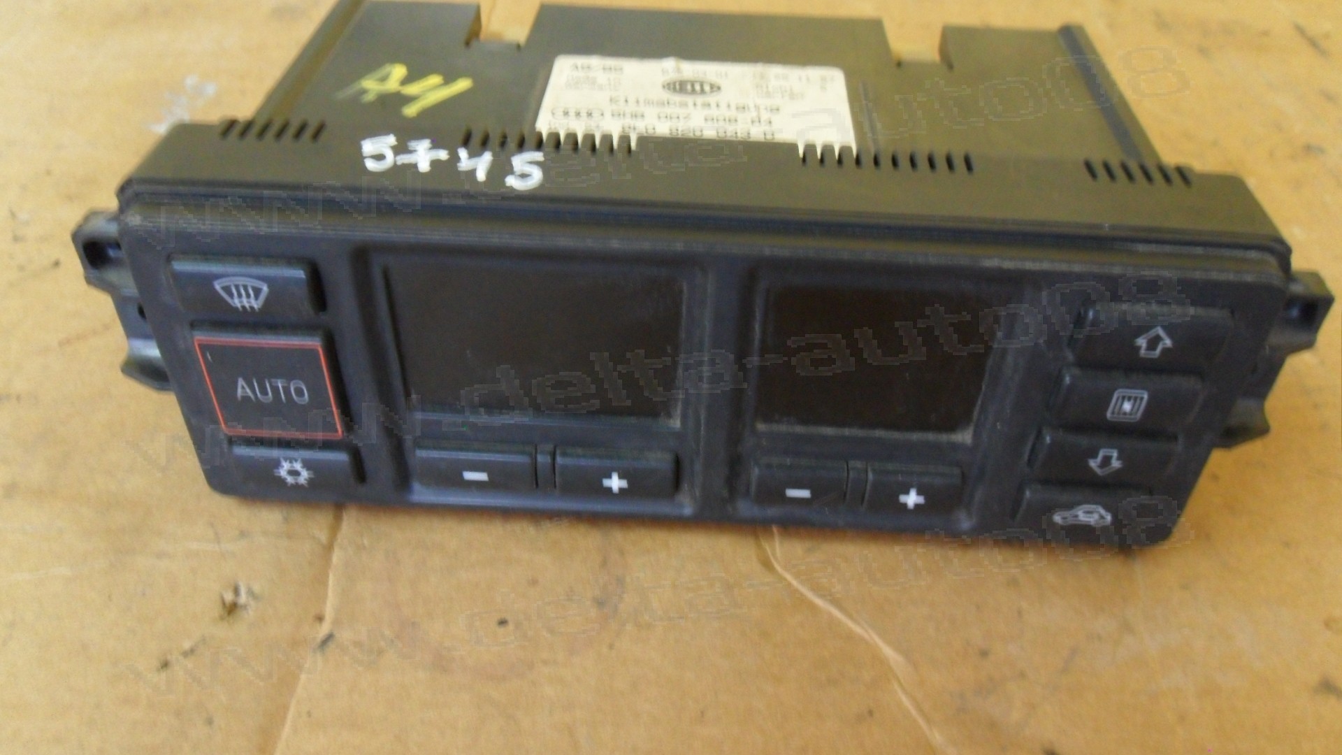 Панел контрол климатик за Audi A4, A3, 1994-2001г., 8L0 820 043 D, 8L0820043D, 5HB 007 608-04, 5HB007608-04, 5HB00760804