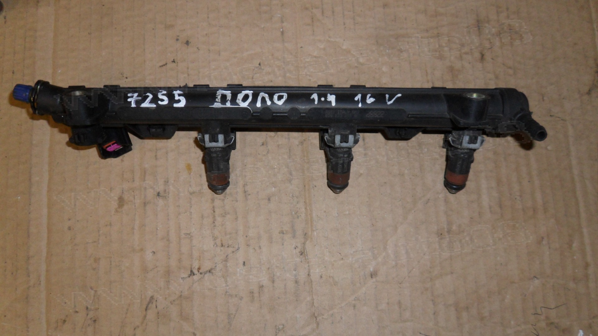 Горивна рейка, дюзи за VW Polo, Golf IV, Seat Ibiza, Skoda Fabia, 1.4i, 16V, 1996-2009г., 036 133 319 AF, 036133319AF, 036 133 320, 036133320, 036 133 320 A, 036133320A, 036 133 320 D, 036133320D, 036 971 824 A, 036971824A 