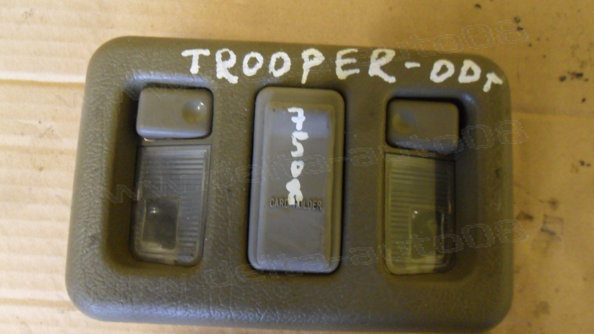 Плафон за Isuzu Trooper, 1992-2002г.