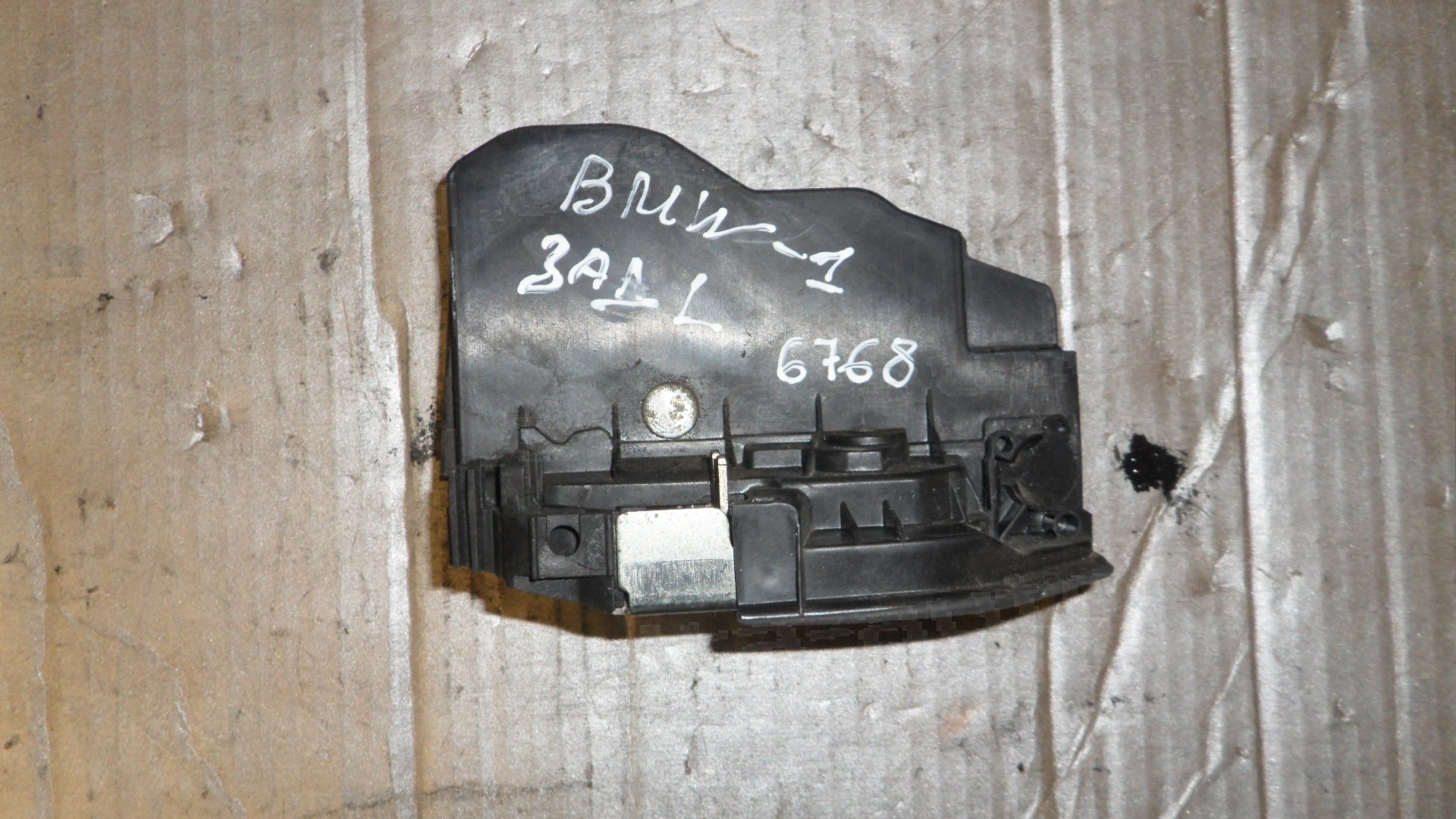 Брава задна лява врата за BMW 1, E87, X3, X5, 2004-2011г.,7167075