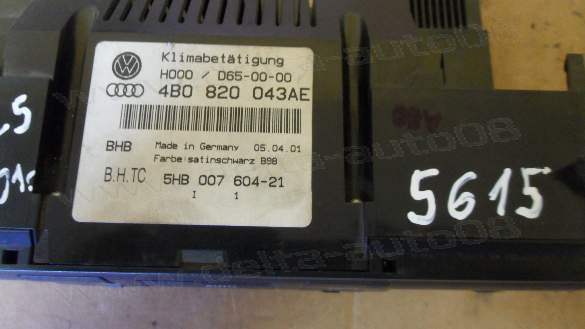 Панел контрол климатроник за Audi A6, C5, 1997-2001г.,  4B0 820 043AE, 4B0820043AE, 5HB 007 604-21, 5HB00760421