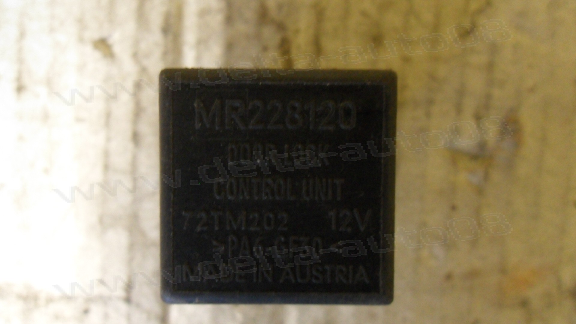 Реле за Mitsubishi Carisma, 1996-1999г., MR228120, 72TM202