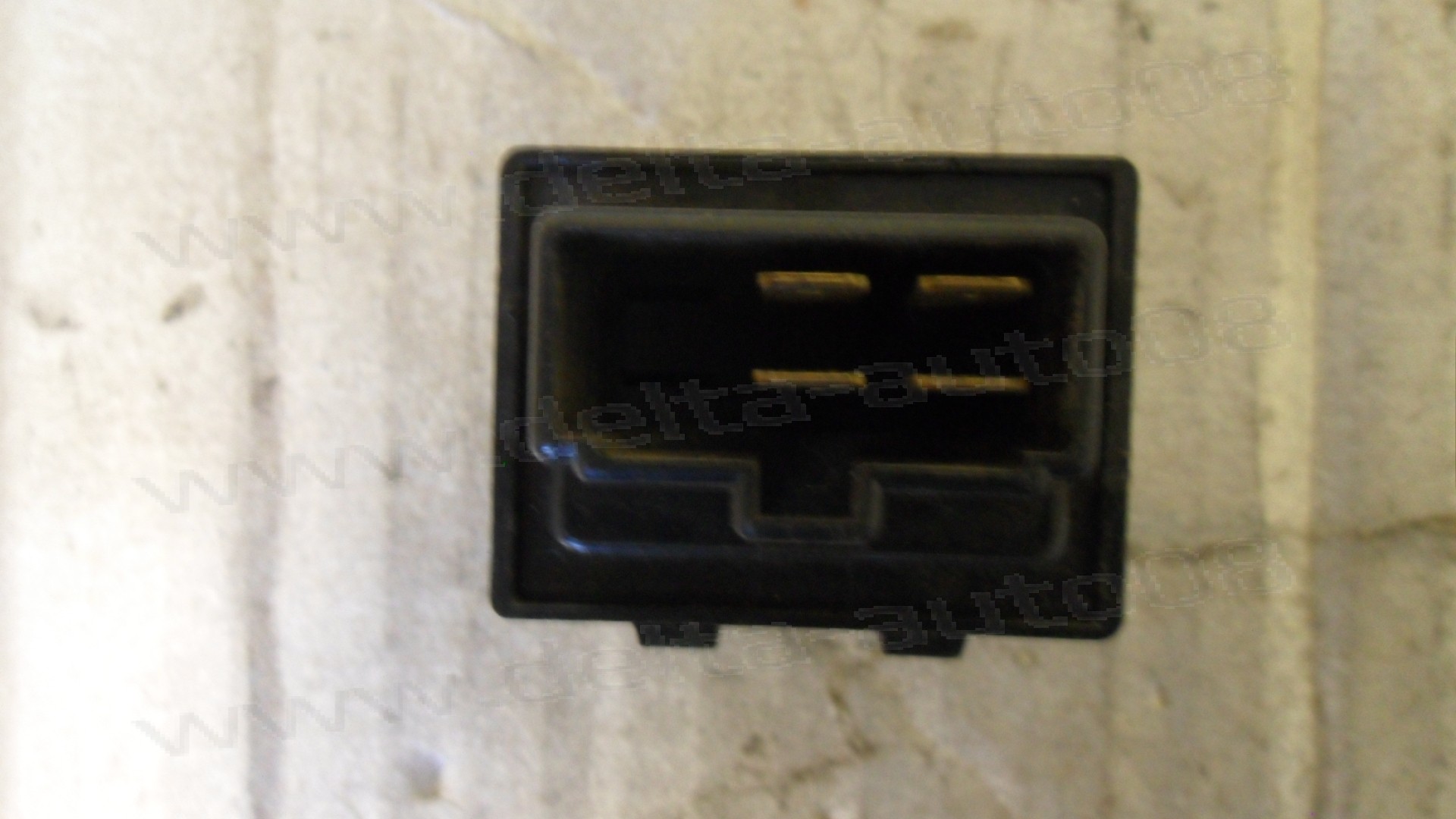 Реле мигачи за Mitsubishi Pajero, MB622327